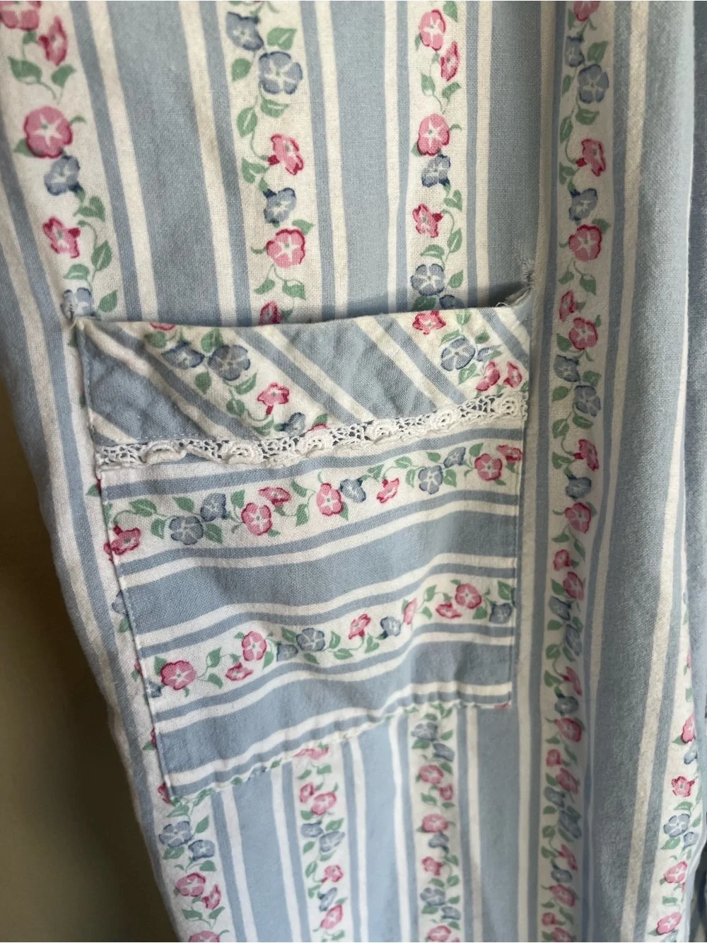 Vintage Eileen West San Francisco Cotton Striped Floral Wrap Robe Cottagecore